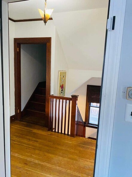 Building Photo - 620 High St