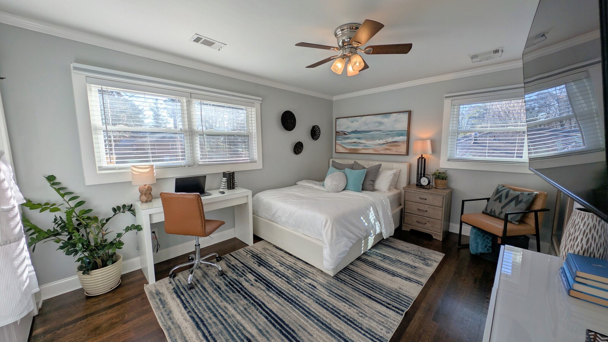 Building Photo - 831 Parkway Dr