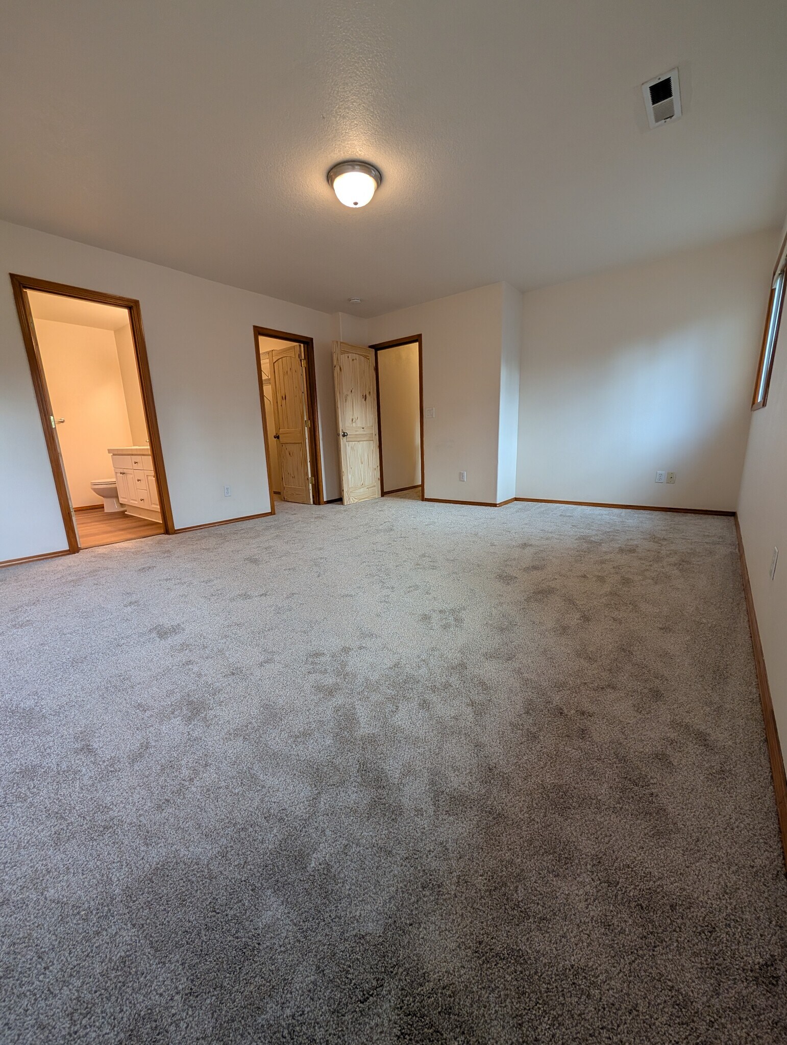 Building Photo - 3437 SW 2nd St