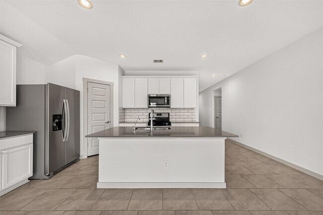 Building Photo - 28926 Yachting Pt Ct
