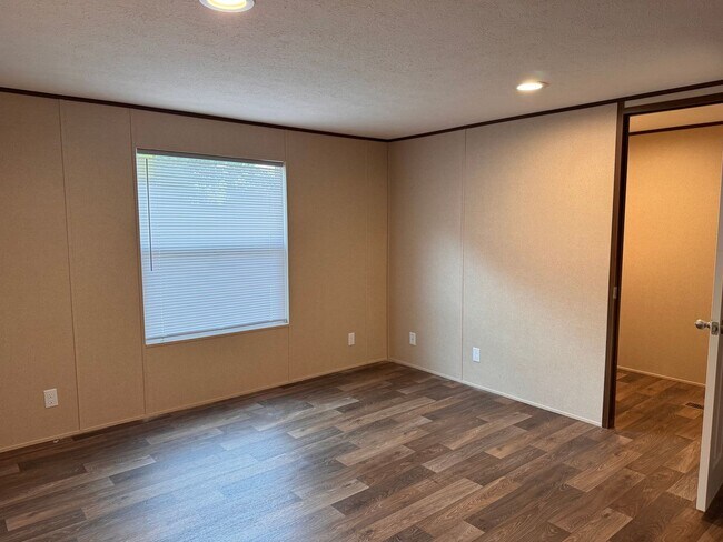 Building Photo - BRAND NEW 3 BED, 2 BATH MOBILE HOME!