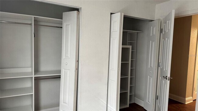 Building Photo - 205 Lewfield Cir