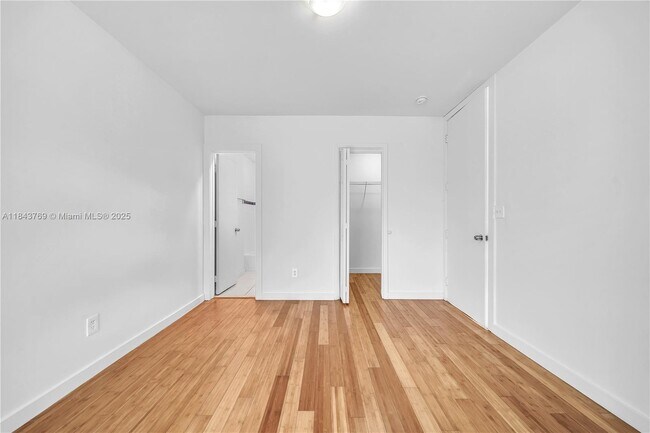 Building Photo - 7930 Tatum Waterway Dr