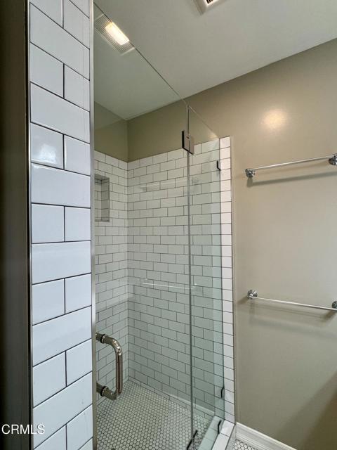 Building Photo - 1535 Glenmont Dr