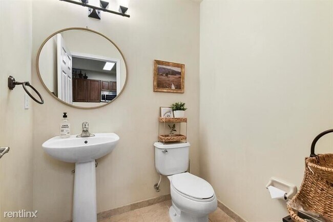 Building Photo - 3 br, 2.5 bath Townhome - 4651 Mimosa Ter ...