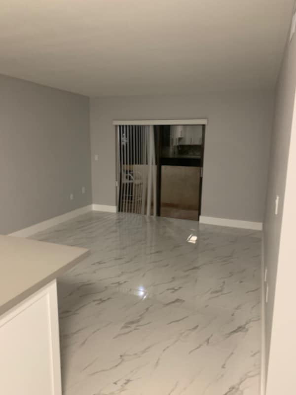 Building Photo - 1101 SW 122nd Ave