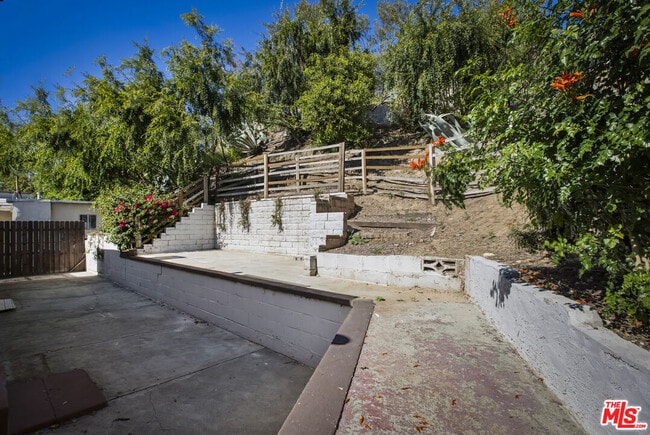 Building Photo - 2723 Ballard St