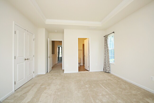 Building Photo - Pet-Friendly N. Albemarle End-Unit Townhome