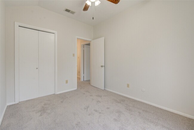 Building Photo - 308 N Ranch House Rd