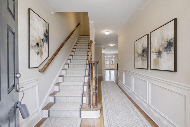 Building Photo - 10293 Midway Ave