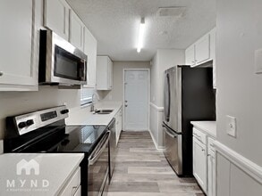 Building Photo - 10983 Witchaven St