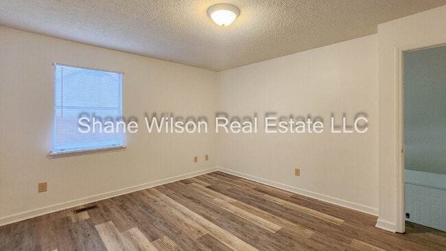 Building Photo - 3356 Steeple Cir NE