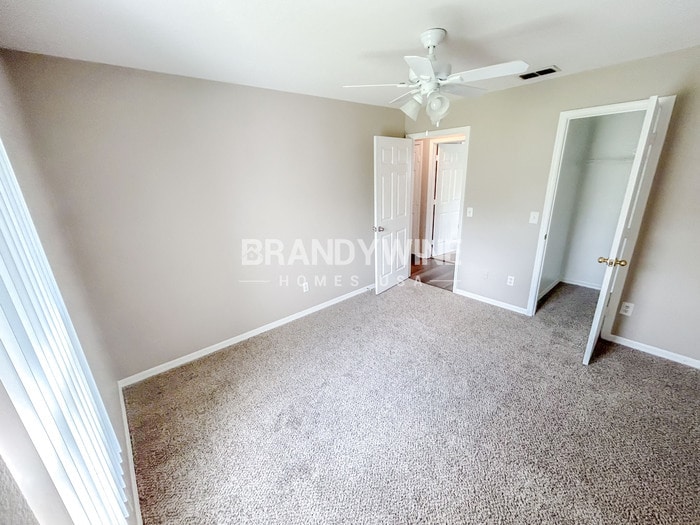 Building Photo - 815 Via Del Sol Dr