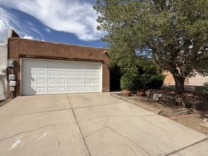 Building Photo - 13515 Mccall Ct NE