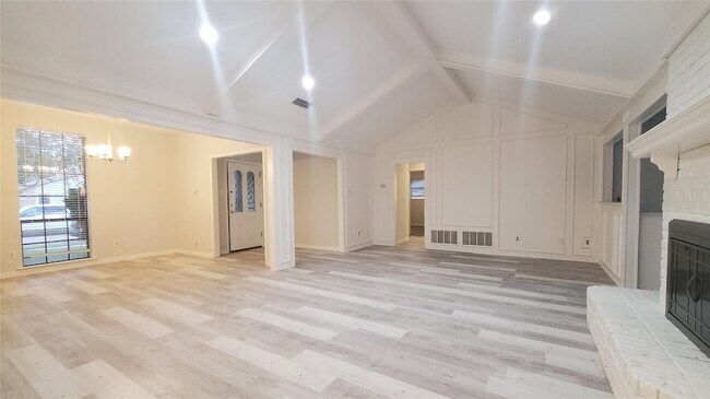 Building Photo - 1616 Scottsdale Dr