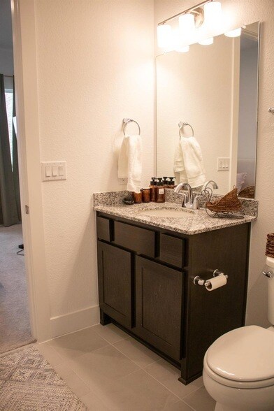 Building Photo - 1709 Novara Trl