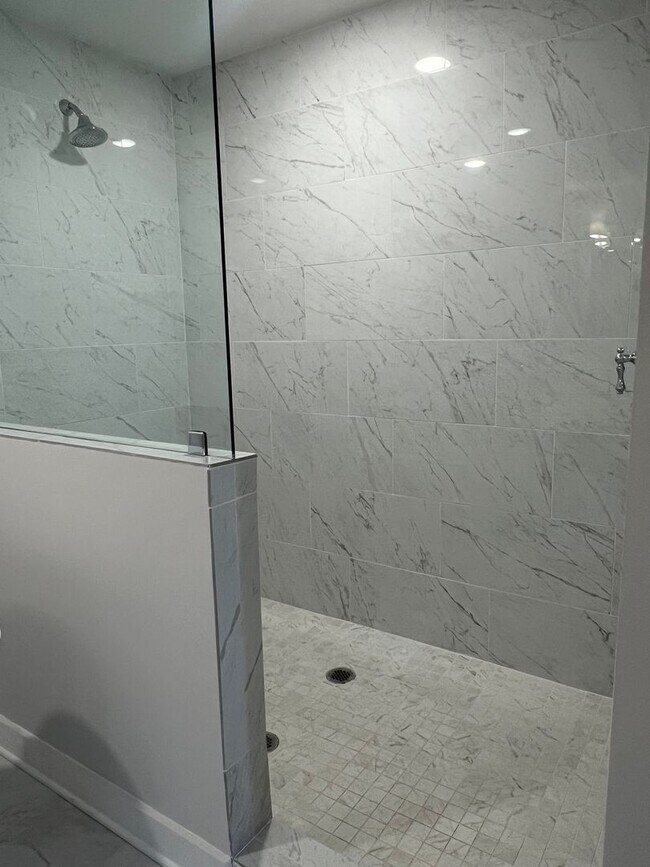 Building Photo - Luxury Coastal Living - The Charles - Deep Water Views