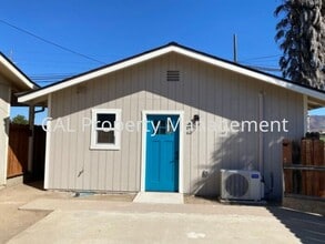 Building Photo - 1 Bed/1 Bath in Soledad, CA!