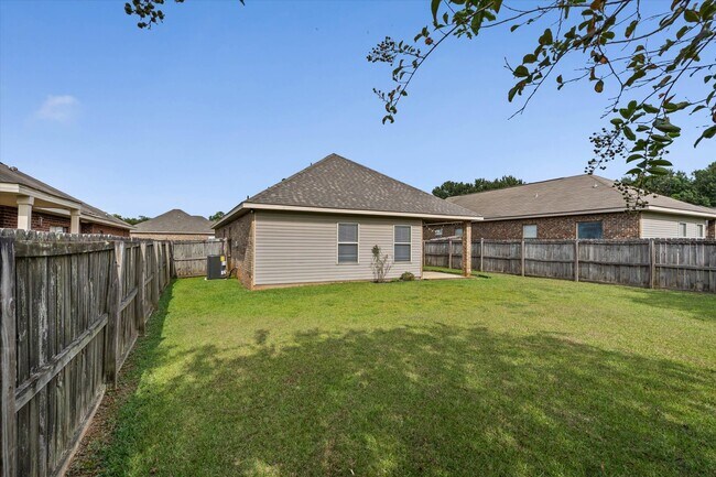 Building Photo - 24348 Wilshire Way