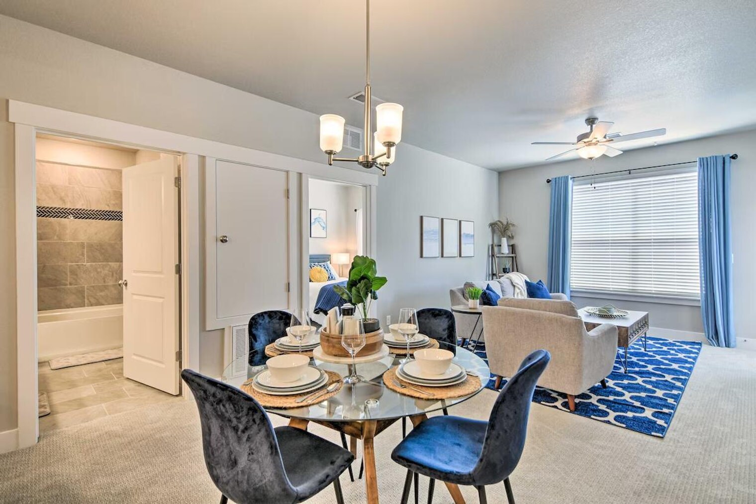 Building Photo - 4622 Hahns Peak Dr