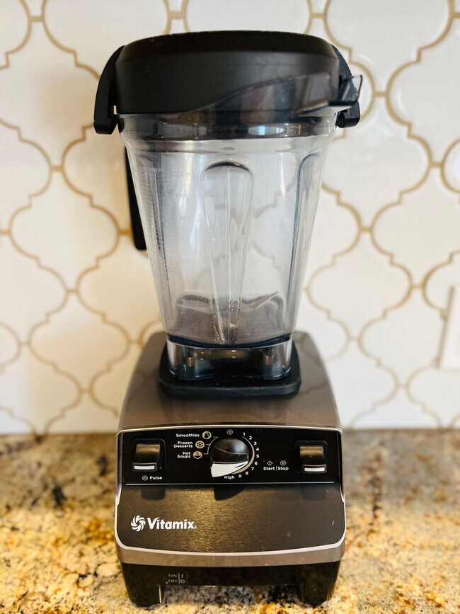 Building Photo - 3209 W Fairview Pl