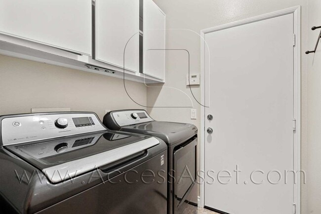 Building Photo - 3324 Willow Park Cir