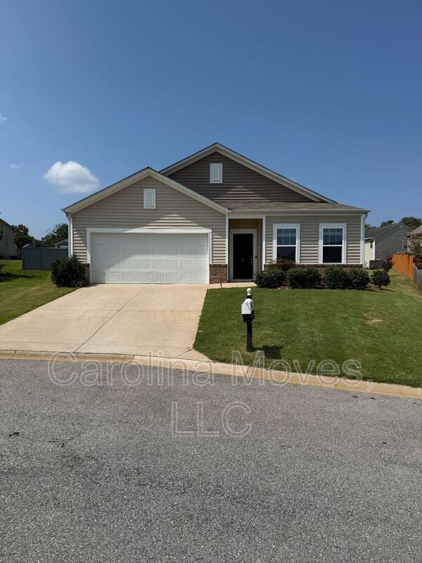 Building Photo - 6 Larson Dr