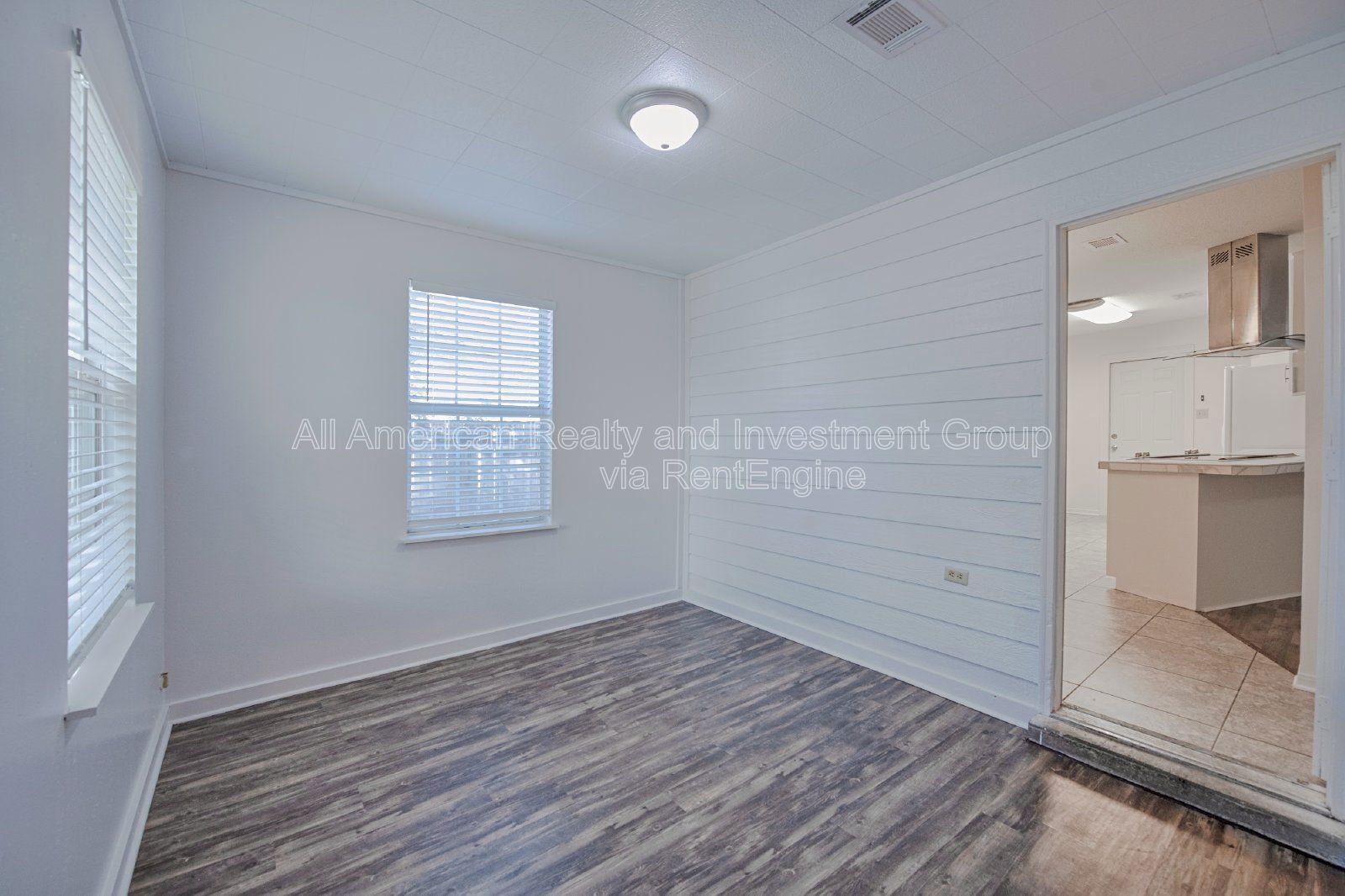 Building Photo - 202 Summer Ln