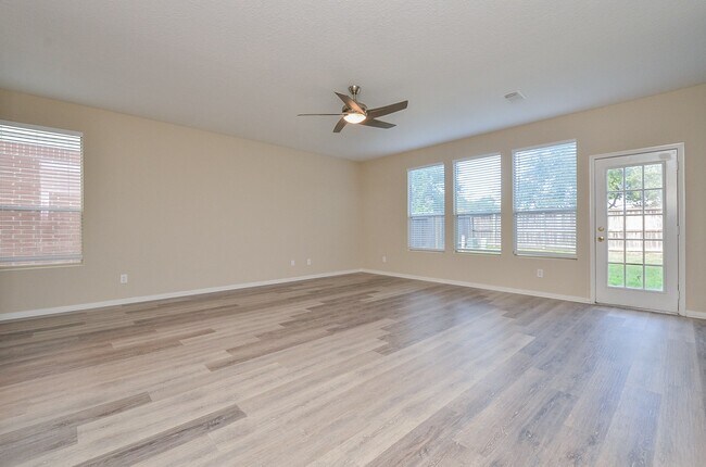 Building Photo - 18514 Alemarble Oak St