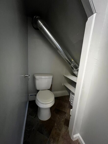 Building Photo - 5118 Globe Ave