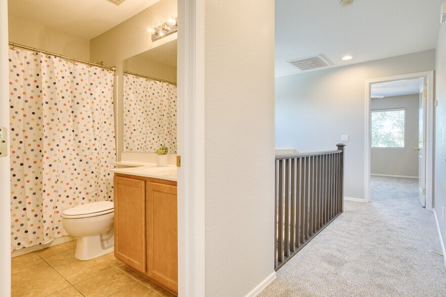 Building Photo - 3799 S Laurel Way