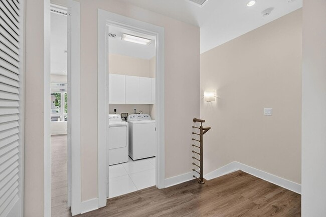 Building Photo - 6461 NW 103rd Psge