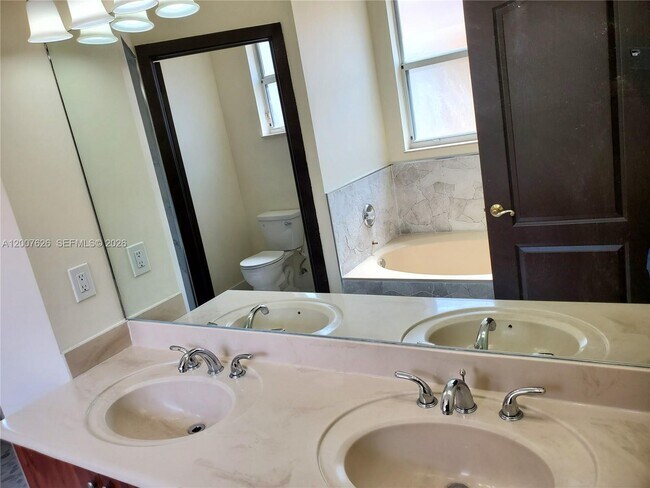 Building Photo - 13952 SW 153rd Terrace