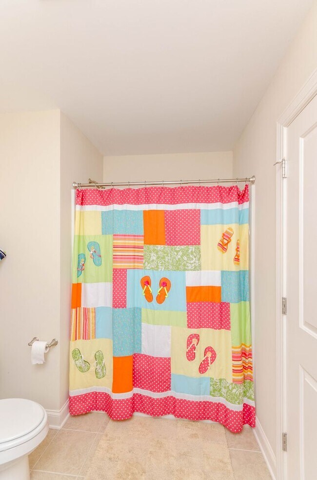 Building Photo - 255 Mimosa Dr