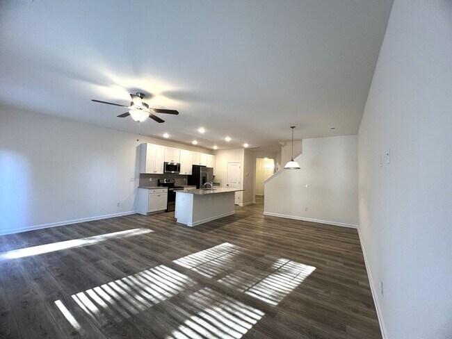 Building Photo - Brand New 3 Bedroom Townhome Available NOW...