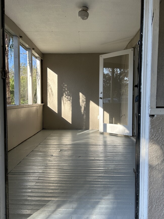 Building Photo - 2420 TanglewoodMain House