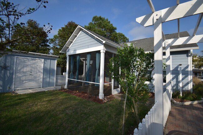 Building Photo - "Charming 3-Bedroom Beach House with 2 Ful...
