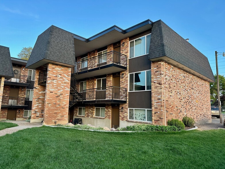 Building Photo - Madison Grove Apartments