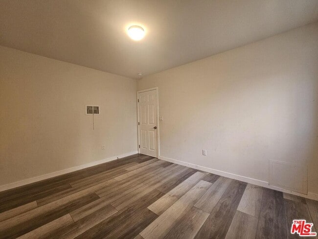 Building Photo - 162 Mariposa Ave