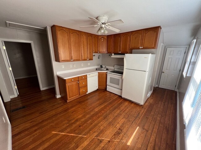 Building Photo - 5103 Gifford Ave