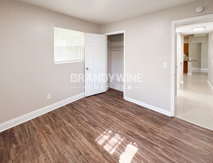 Building Photo - 2145 Bourget Dr