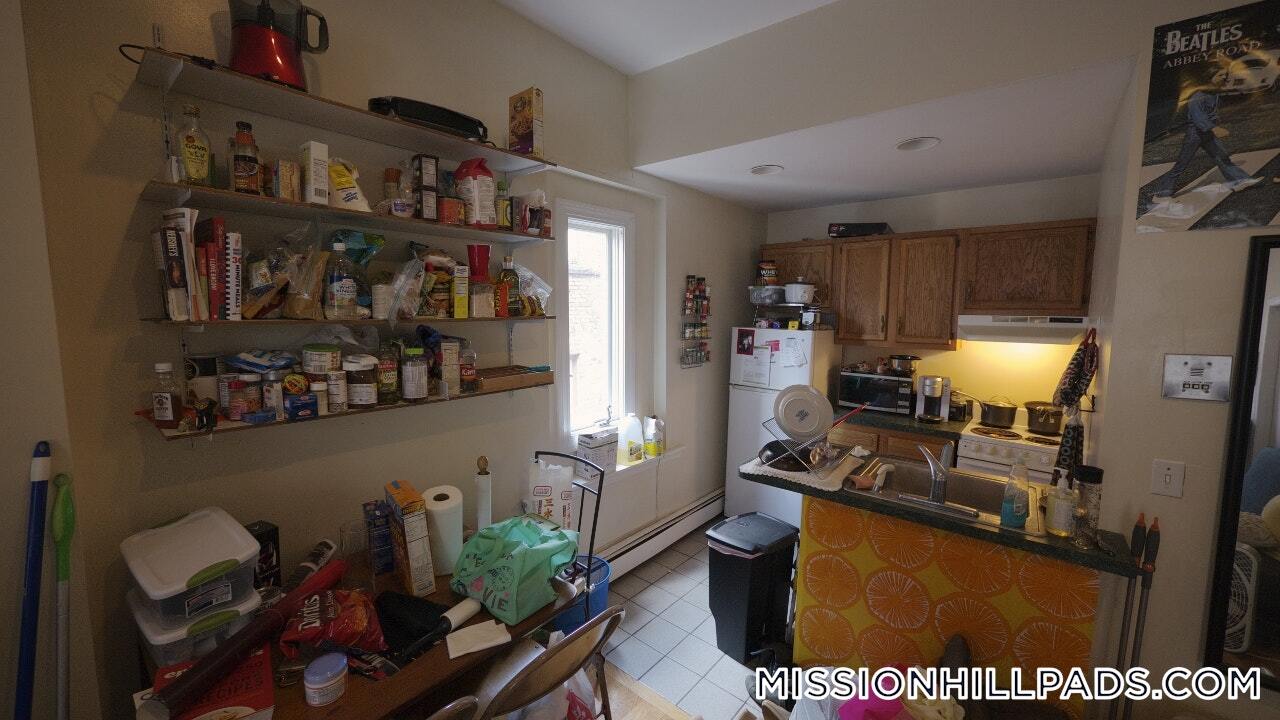 Building Photo - 12 Wait St