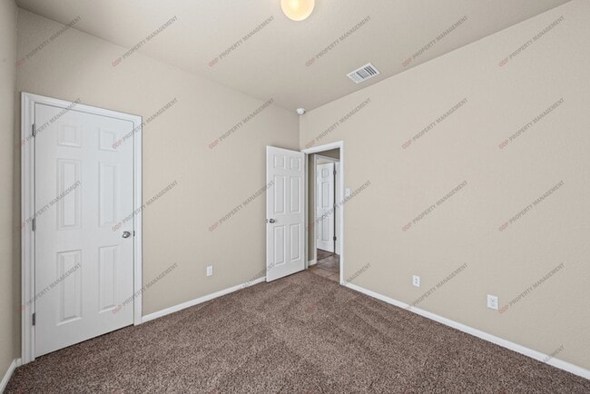 Building Photo - 8012 Redbrush