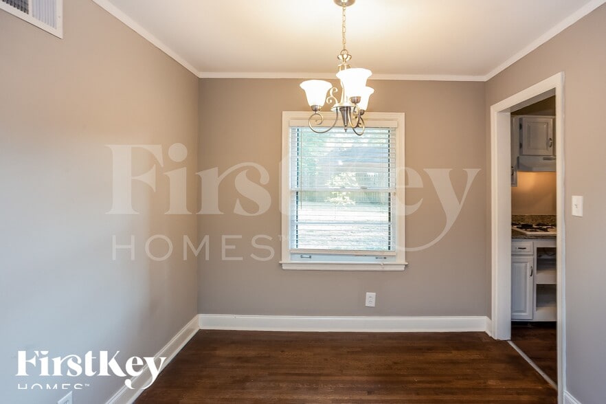 Building Photo - 4549 Leatherwood Ave