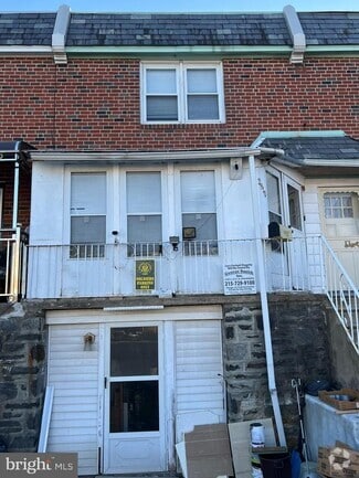 Building Photo - 2810 S 64th St