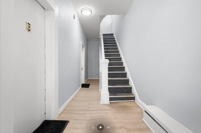 Building Photo - 151 School St