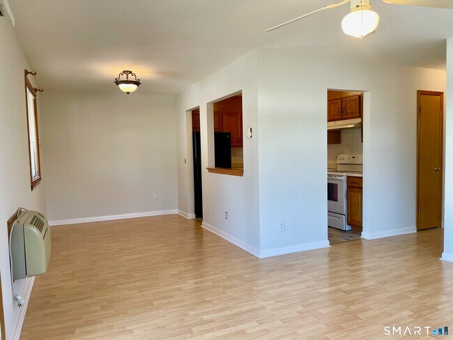 Building Photo - 31 Glenwood Ave