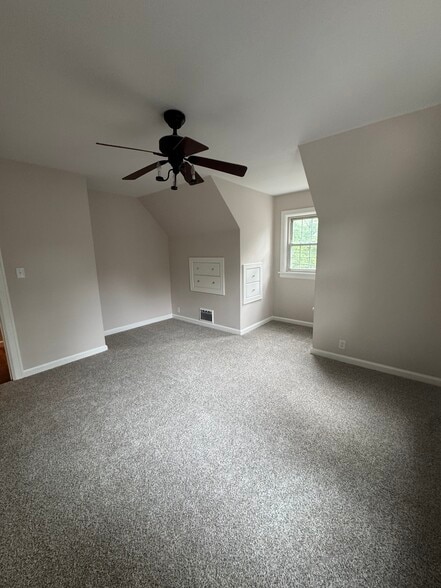 Building Photo - 809 Vine St