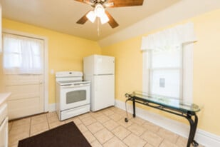 Building Photo - 2037 Gabriel Ave