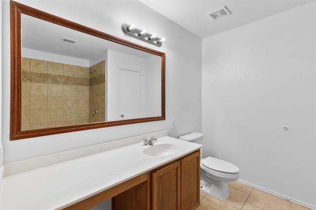 Building Photo - 1009 Shelborn Dr